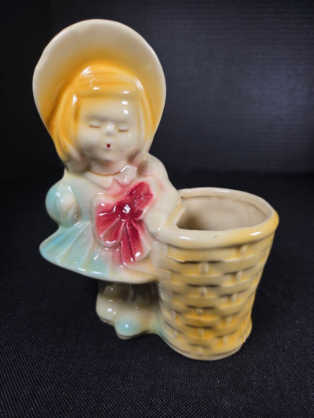 Vintage Shawnee Pottery # 534 Blonde Bonnet Girl With Basket Ceramic Planter